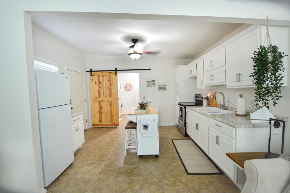 Fully equipt kitchen