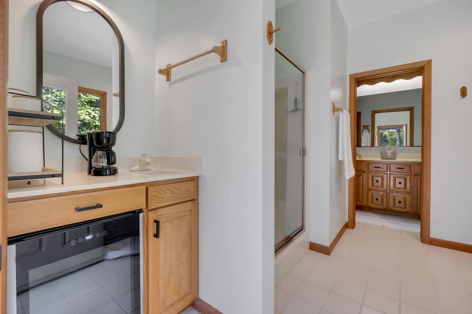 Primary ensuite coffee and wine station