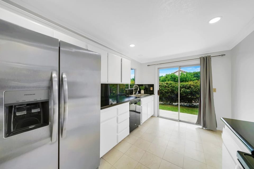 Kitchen STR23-0052