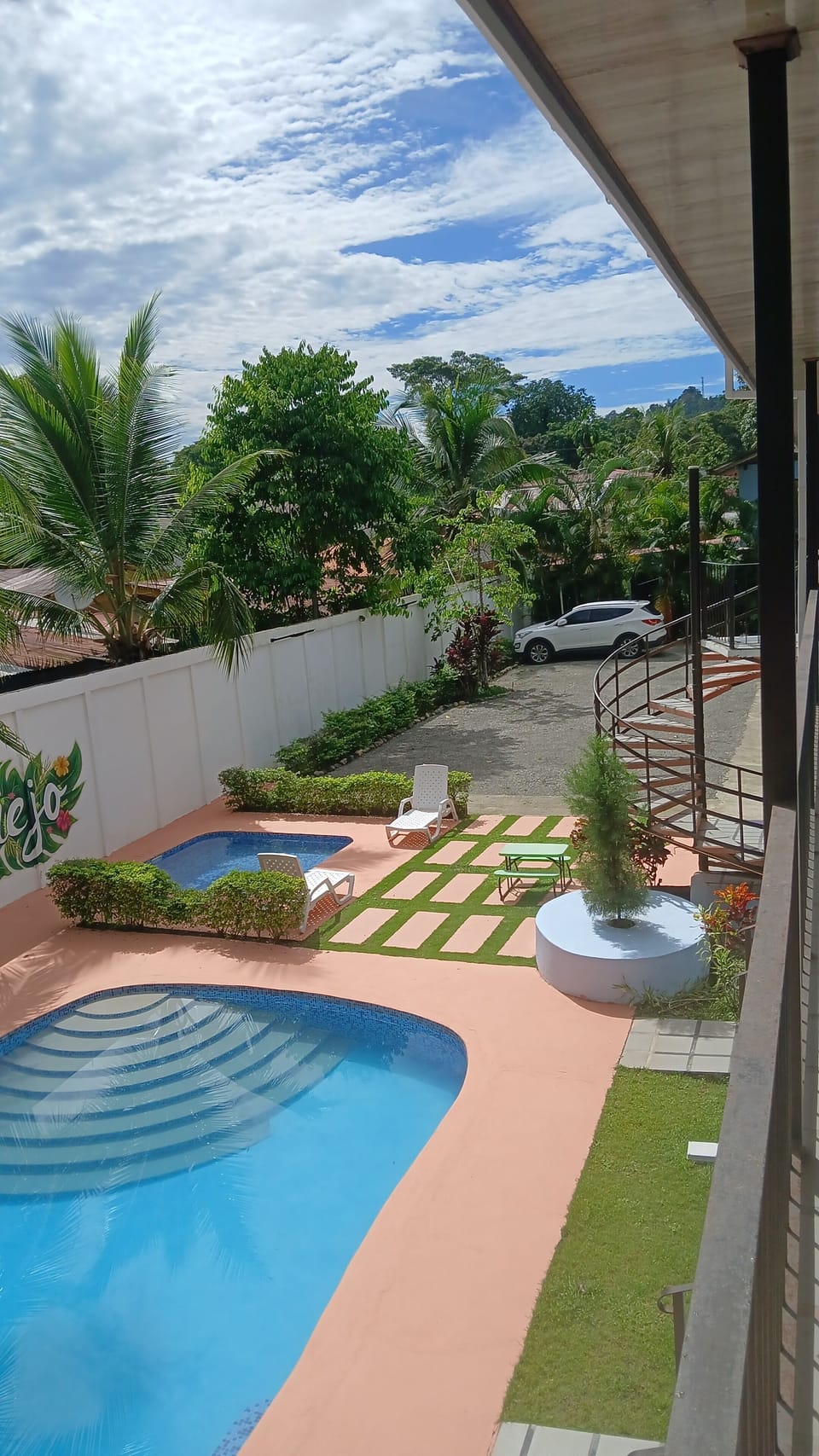 Pool