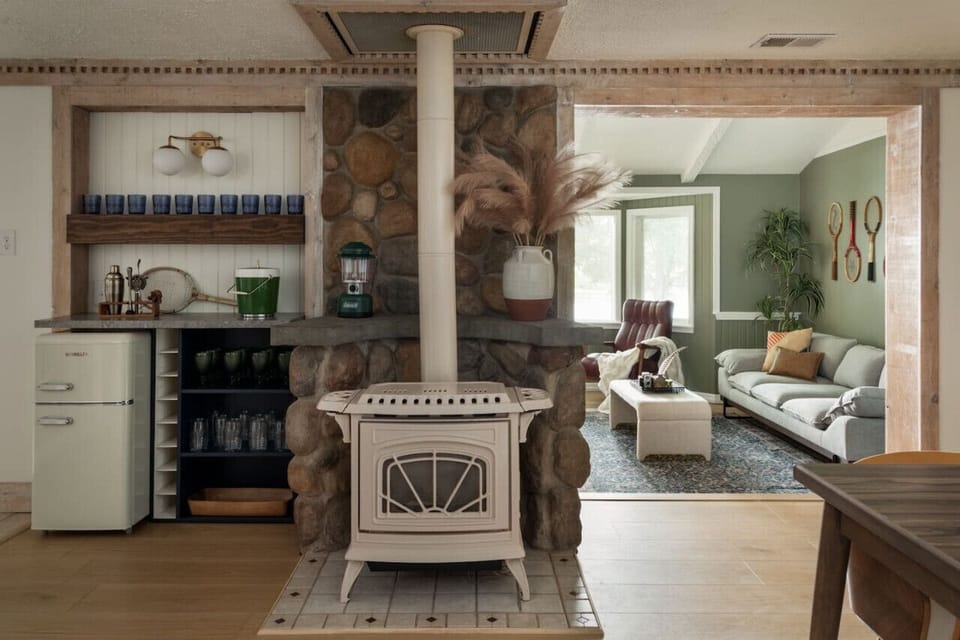 This part of the house brings so much to it! Giving a little break from the coastal vibes leaving space for a little `Vintage` moment