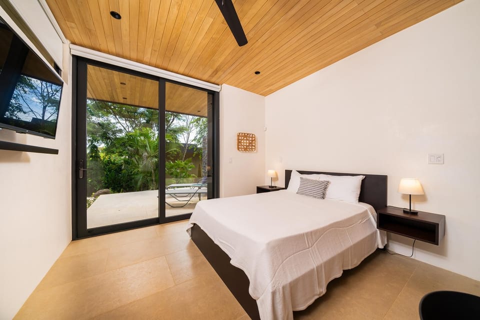 Luxury 3 bedroom Villa in Playa Grande (1416)