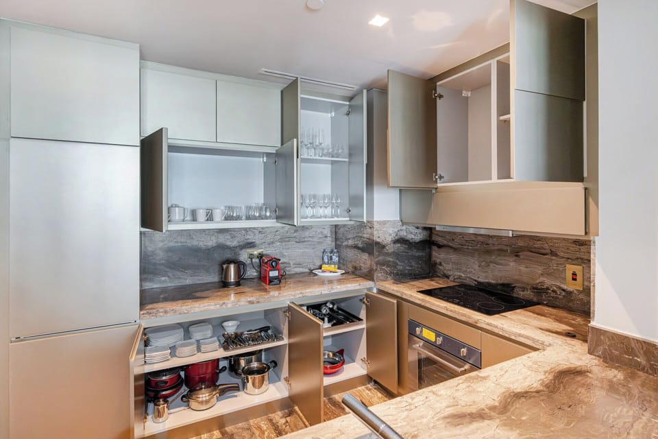 Fully equipped kitchen