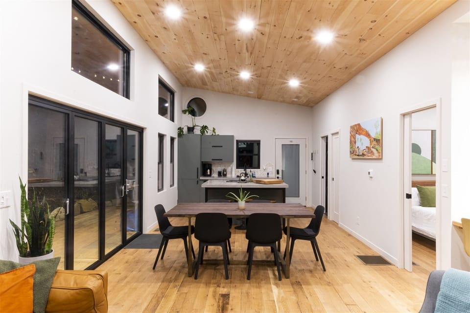Rustic-meets-modern dining table for cozy dinners or casual breakfasts.