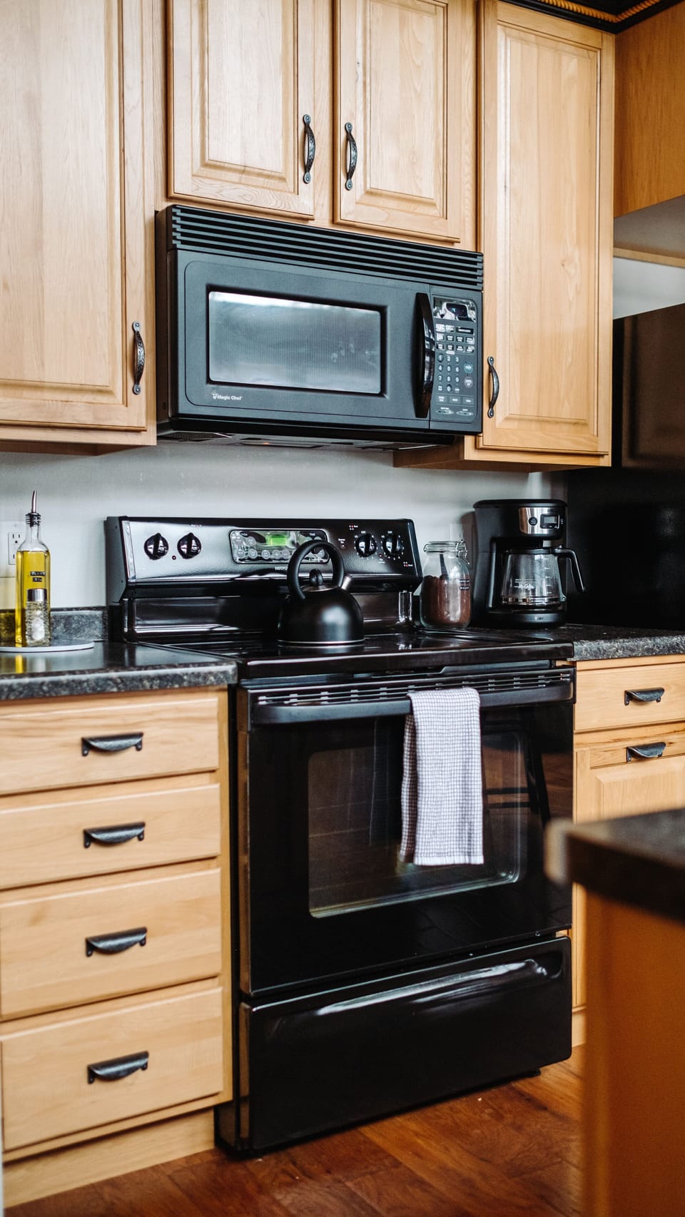 Well equipped kitchen