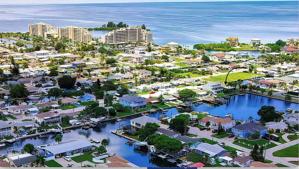 We're right here! 
Large canal end if you bring your boat!