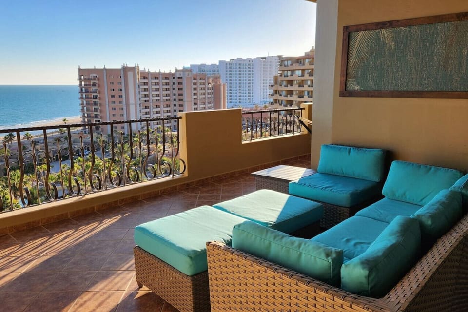 Great patio with incredible views