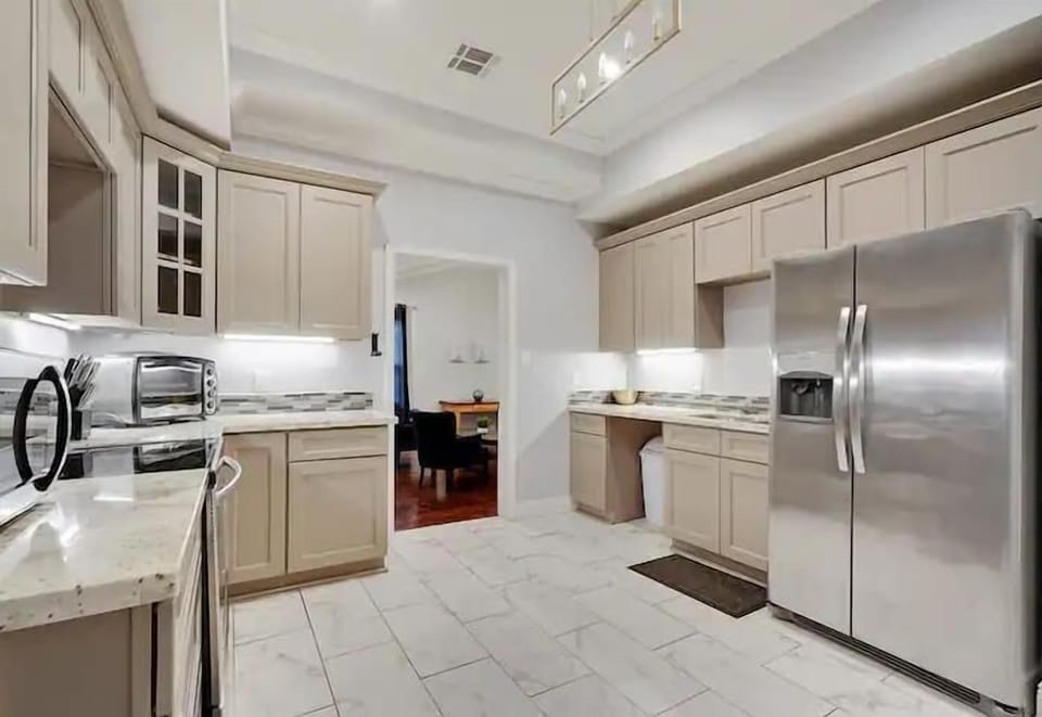 Fully Stocked Kitchen