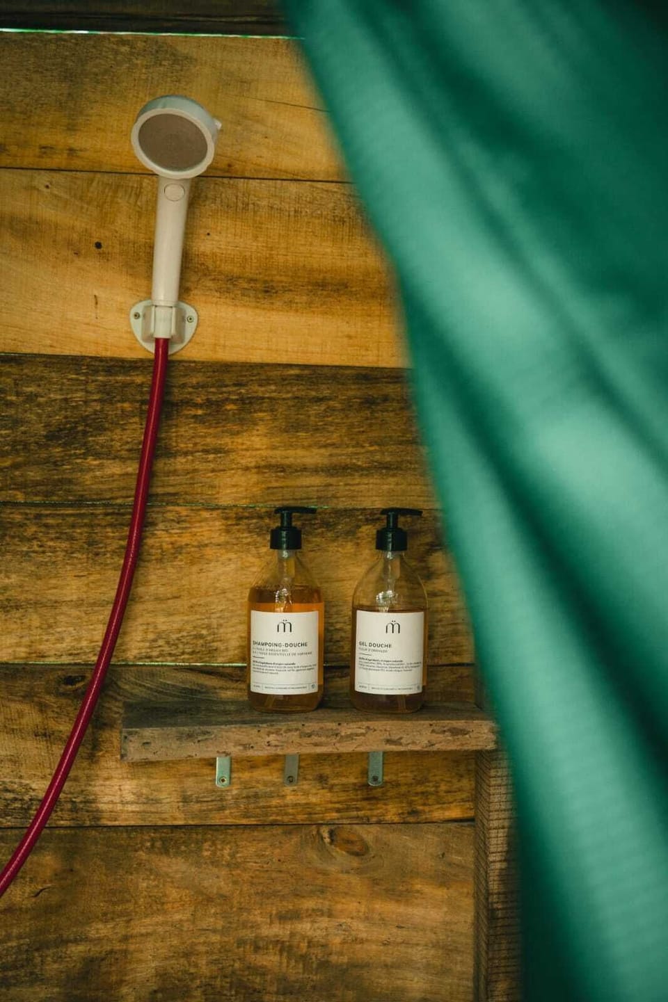 Bathroom amenities