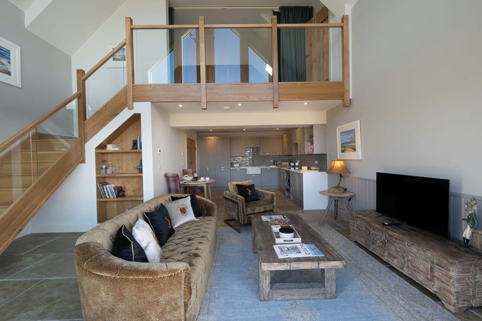 Lapwing Cottage at Kipney Hunting Lodge  open plan living area