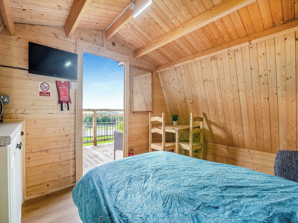 Open plan living space | Milo - Hengenin Holidays, Llandyfan, Ammanford