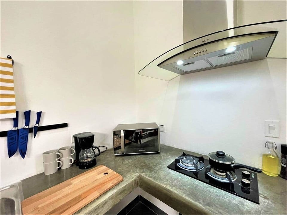 Photos are just a representation from inside. This apartment is on the lower floor and the view to outside is not the same