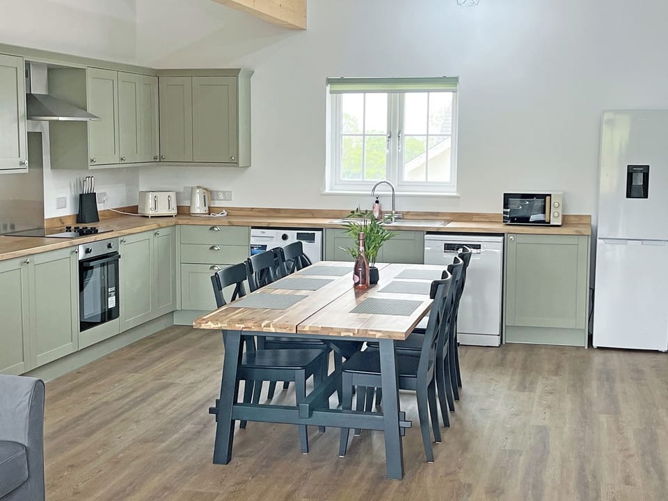 Kitchen/diner | Carnau Mawr - Brynawelon Farm, Meidrim, near Carmarthen
