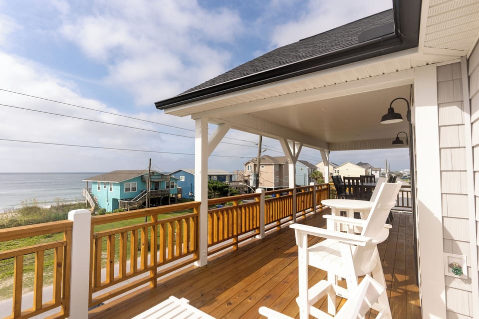 Plenty of outdoor seating to take in the view!