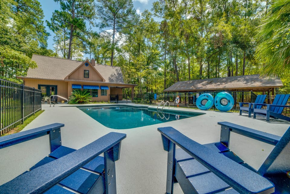 Valdosta Vacation Rental | 2BR | 2BA | 2,112 Sq Ft | 3 Steps to Enter