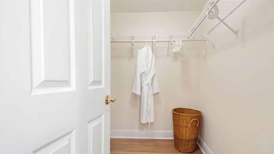 Large Master Walk-in Closet