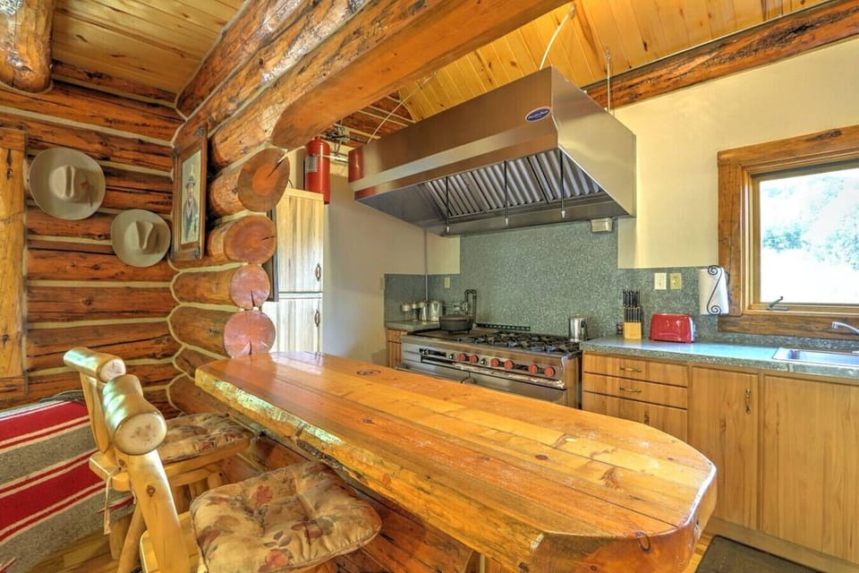 Kitchen area with bar seating