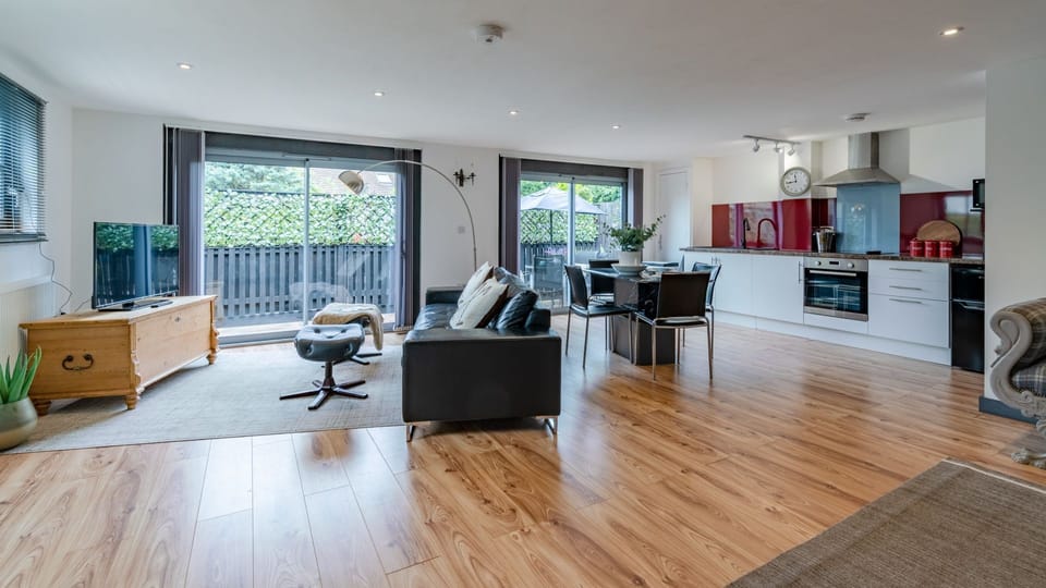 Timber Lodge, Open-plan living area, Bolthole Retreats