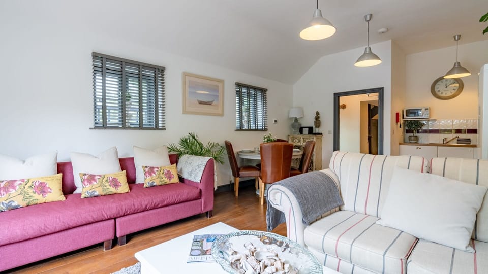 Living Room, Buff Lodge, Bolthole Retreats