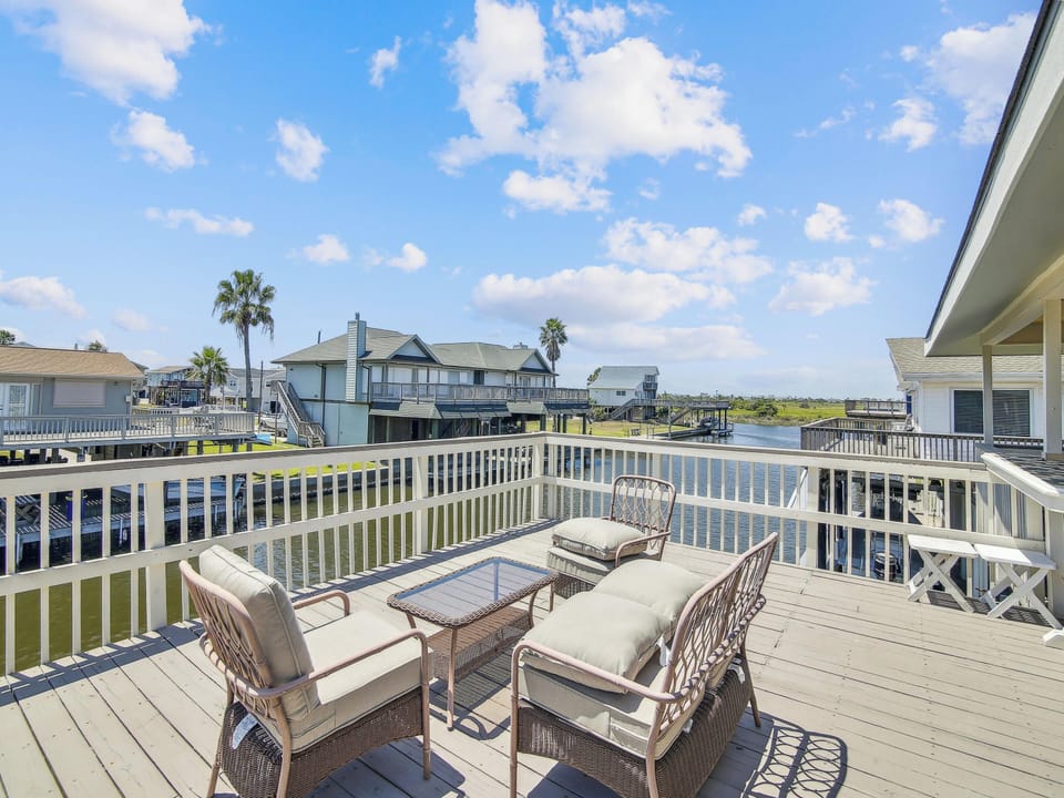 Balcony with Canal Views