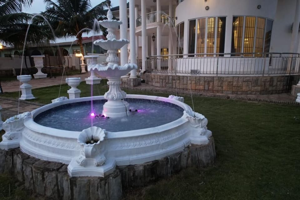 Ornate 3-tiered Windsor fountain which exude a bygone era of old world decadence