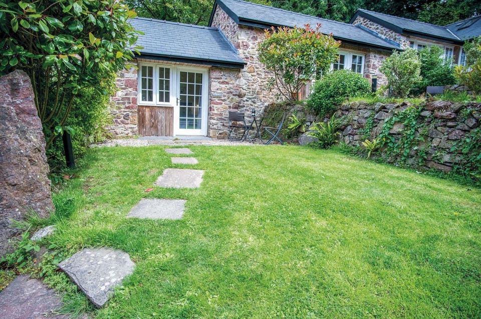 Teilo - 1 Bedroom - St Ishmael's (23149)