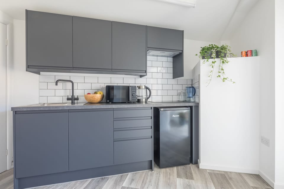 Studio 2 kitchen