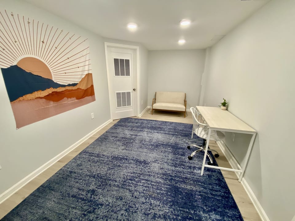 Bonus Room - Office