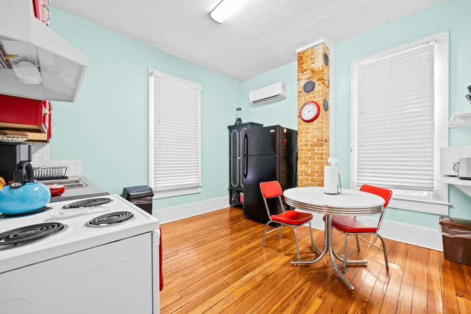 Fully equipped kitchen for home-cooked meals