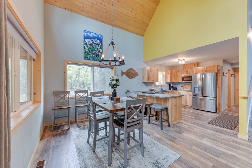 Dining Area | 1st Floor | Dishware/Flatware Provided | Large Ceiling Fan