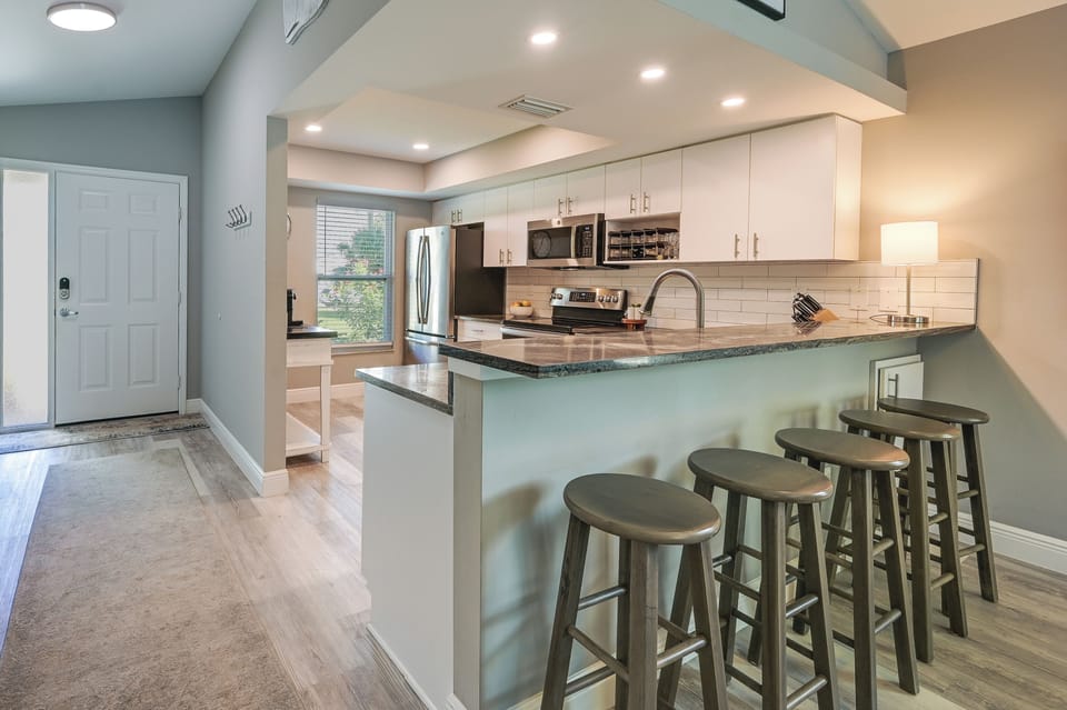 Kitchen | Coffee Pot | Nespresso | Complimentary Coffee | Blender