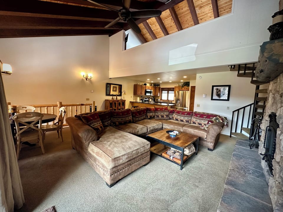Plenty of natural light and vaulted ceilings