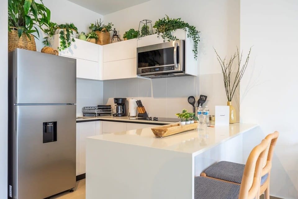 Kitchen bar