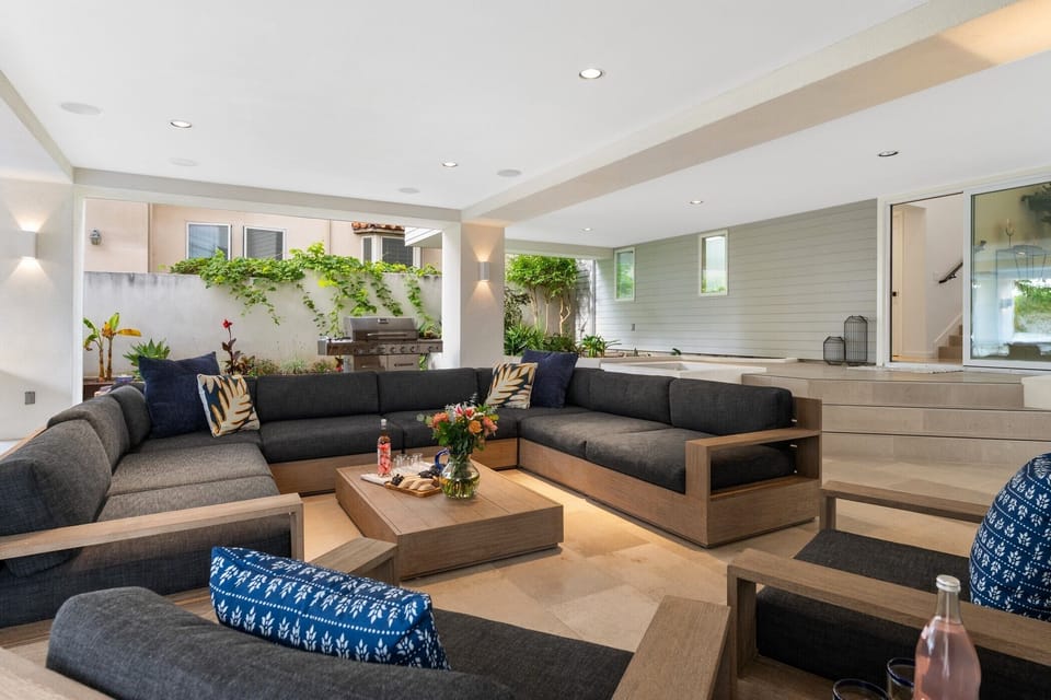 Outdoor living room