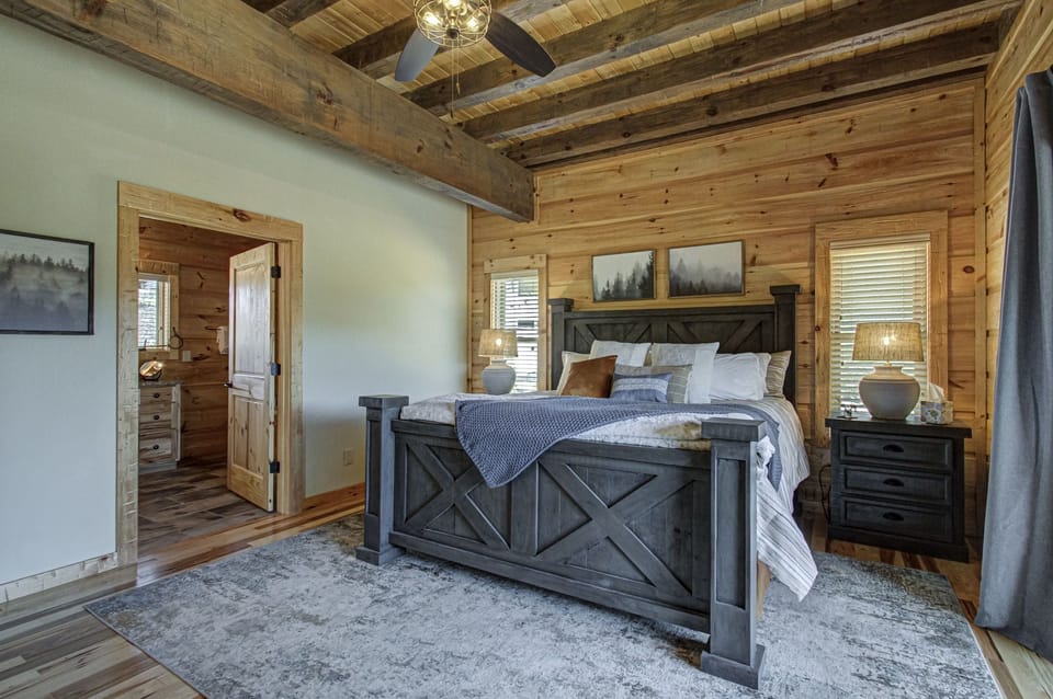 Master King Bedroom Main Floor