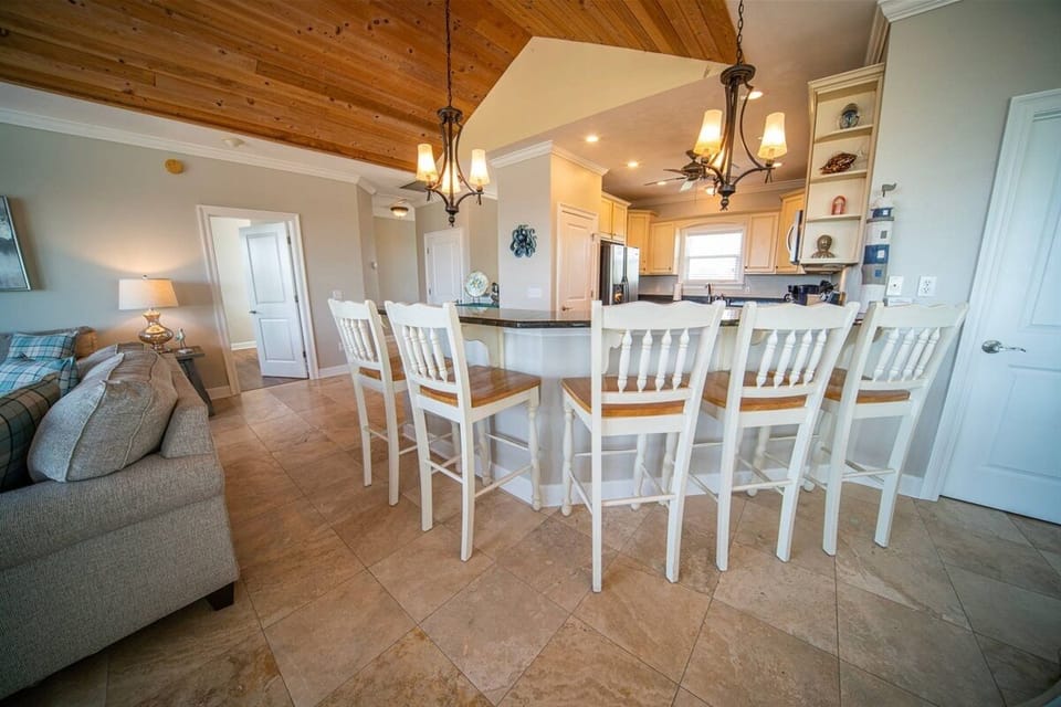Kitchen/Dining Top Floor