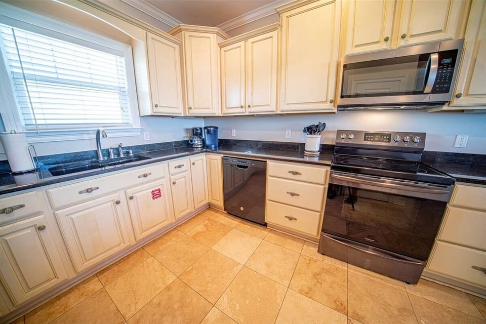 Kitchen Top Floor