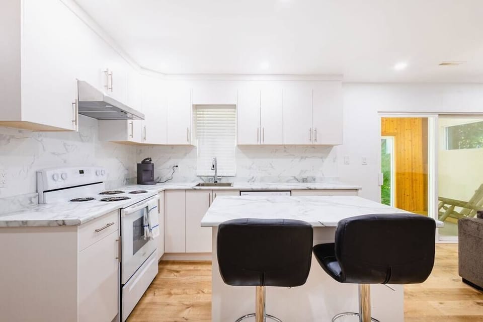 Our spacious countertops and fully-equipped kitchen are ready to showcase your MasterChef skills.