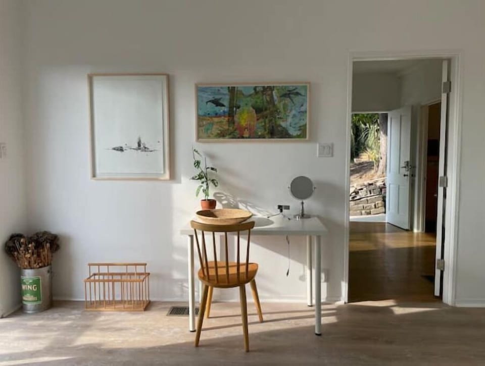 each bedroom has a work space/desk