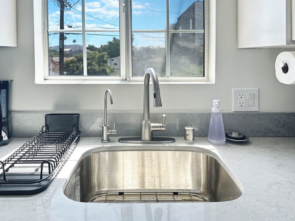 Built in filtered water faucet 