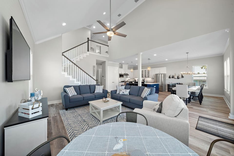 The breakfast table is the perfect spot to set up your laptop!