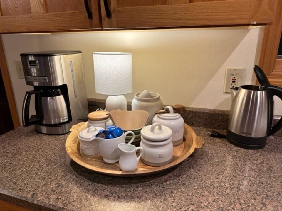 Coffee and tea bar
