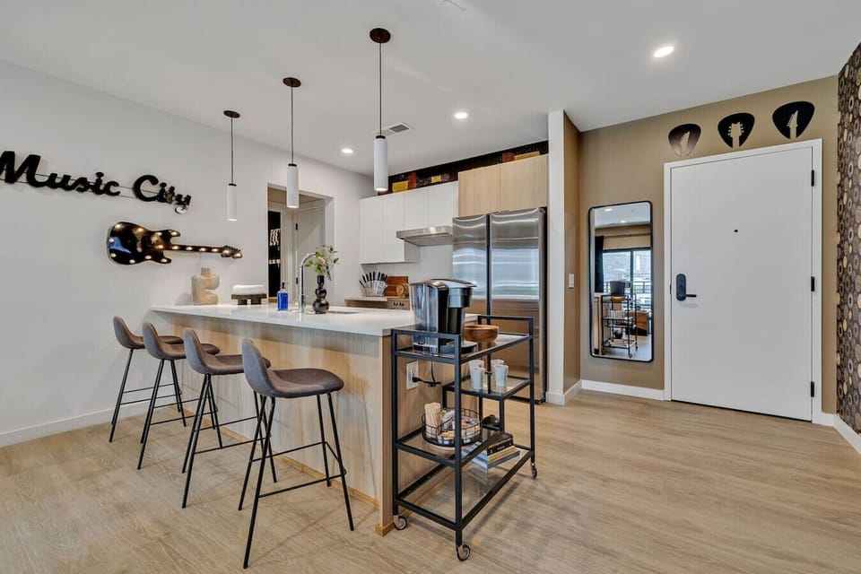 Fully equipped kitchen with 4 person seating, Keurig coffee maker with coffee provided, and everything you`d need to make a home cooked meal