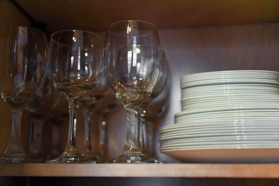 Complete dinnerware set for your delightful dining experience.

