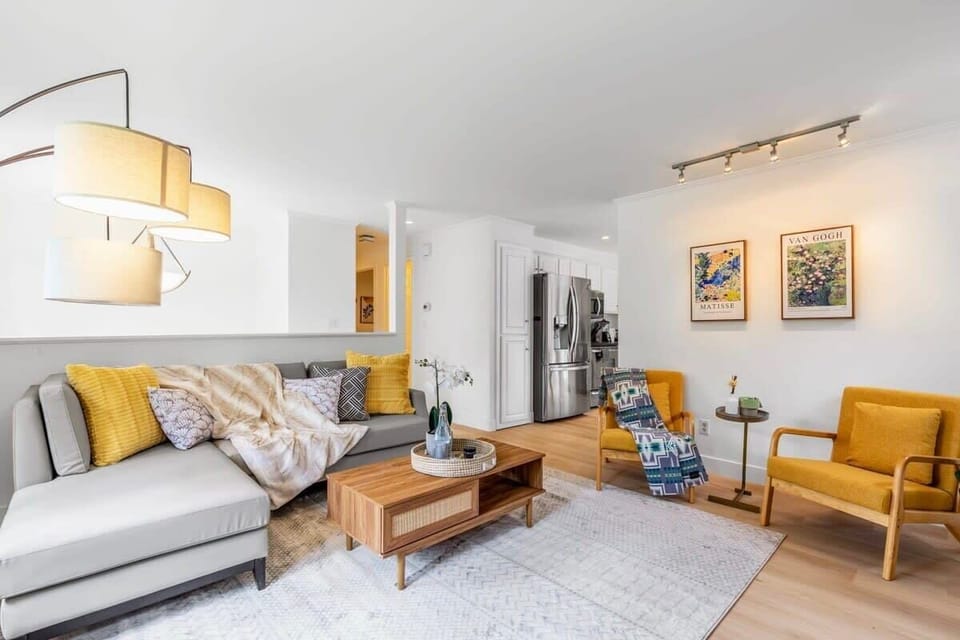 We have enough big space for your entire party