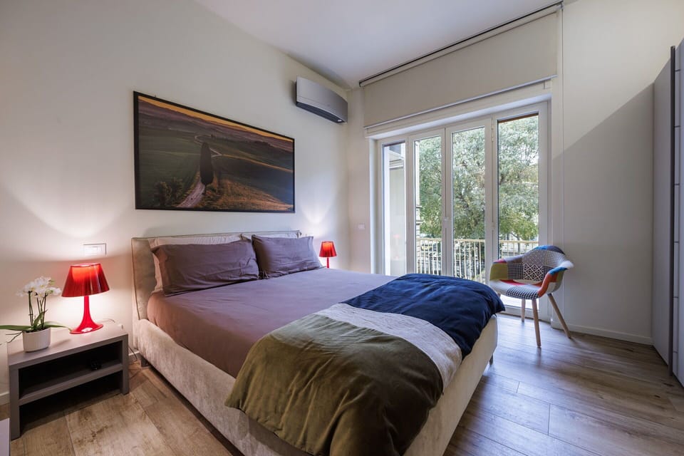 Autumn, Bedroom, Spring, Summer