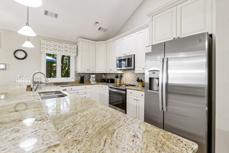 189 Mooring Buoy | Kitchen - 189 Mooring Buoy | Kitchen