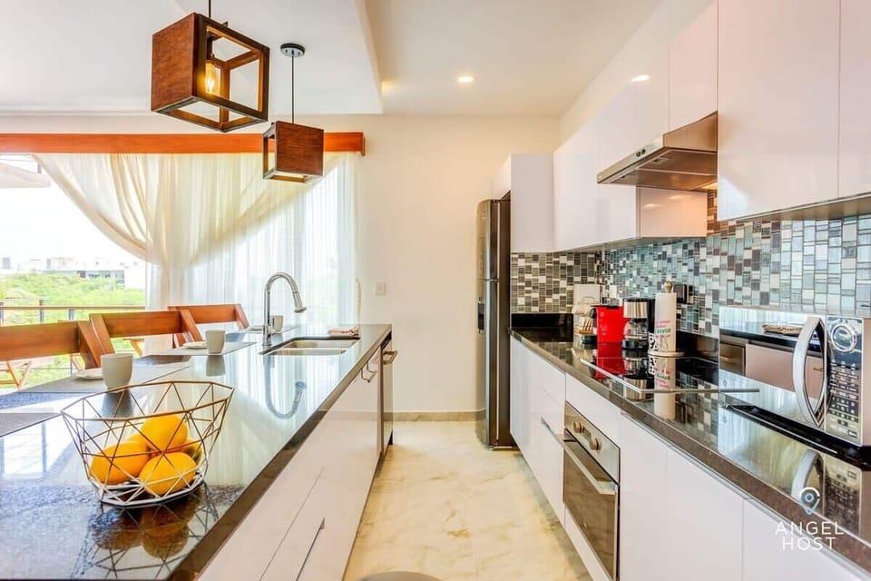 A gorgeous fully-equipped kitchen to prepare meals at home