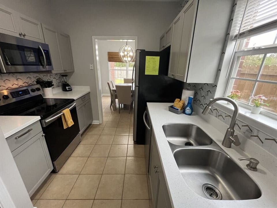 Kitchen - Fully stocked