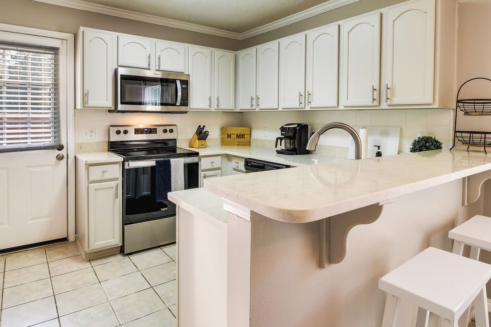 Kitchen | Cooking Basics | Dishware/Flatware | Toaster | Trash Bags/Paper Towels